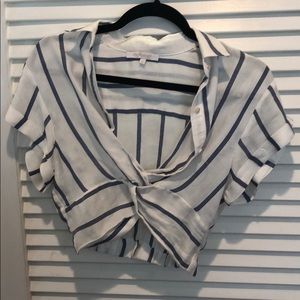 Olivaceous Button up crop top